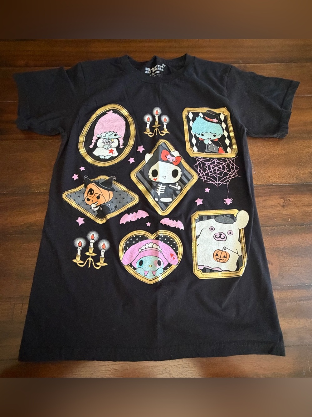 Hello Kitty & Friends Sanrio Halloween Graphic Tee Black XS